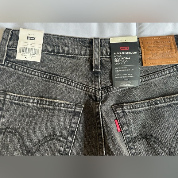 New Levi’s 27 x 27 Ribcage Straight Ankle Super High Rise Jeans - Picture 3 of 5